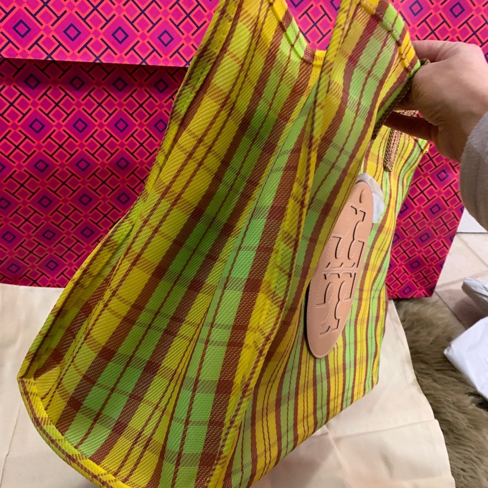 Authentic TORY BURCH Leather/Mesh Logo tote - Picture 8 of 14